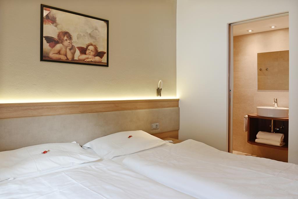 Residence Hotel Fever Ortisei Bilik gambar